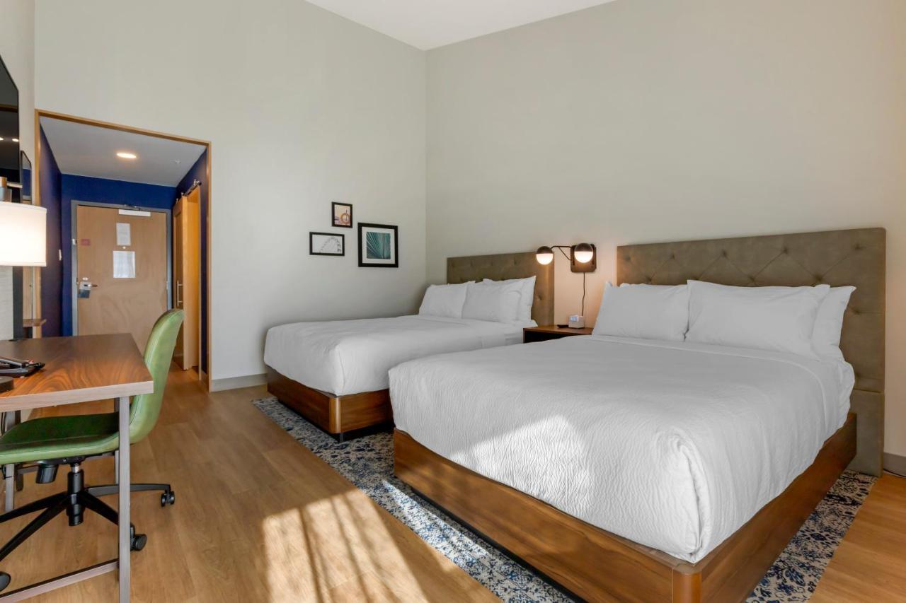 Four Points By Sheraton 미를 비치 외부 사진